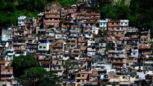 Nella favela più popolosa di Rio – Anne-Dominique Correa