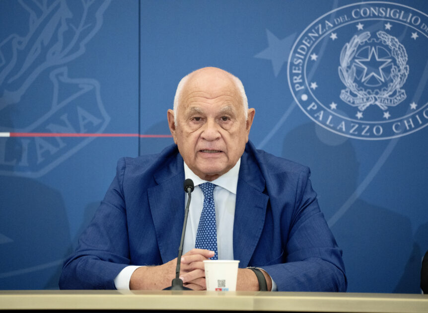 Fiducia, Nordio si salva ma non risponde su Almasri