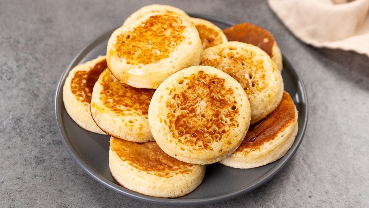 Crumpets: la ricetta delle focaccine tipiche anglosassoni