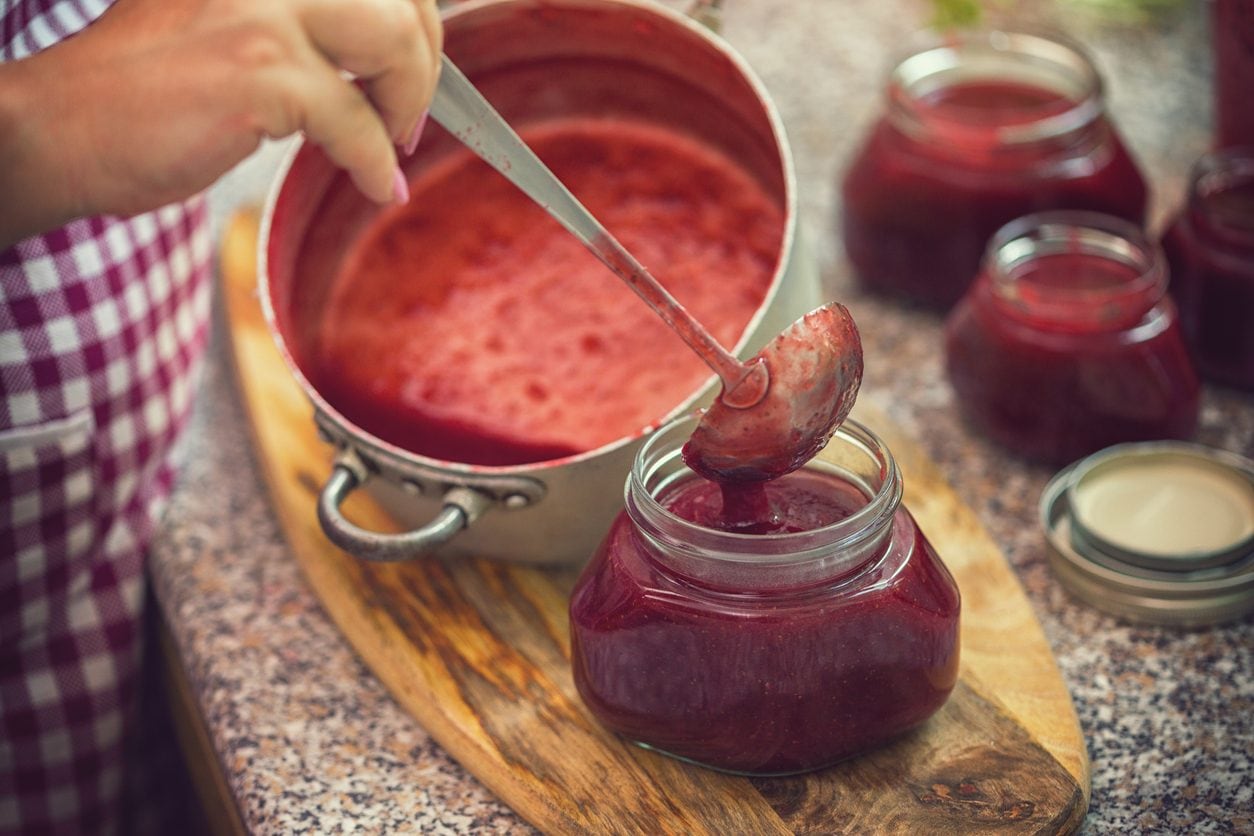 Marmellate e confetture: le ricette e i consigli per farle in casa