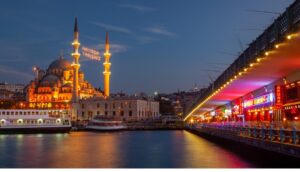 L’architettura di Istanbul: Fleding East and West