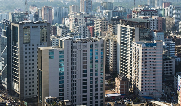 Dhaka, la vibrante capitale del Bangladesh, spiega un affascinante arazzo di cultura