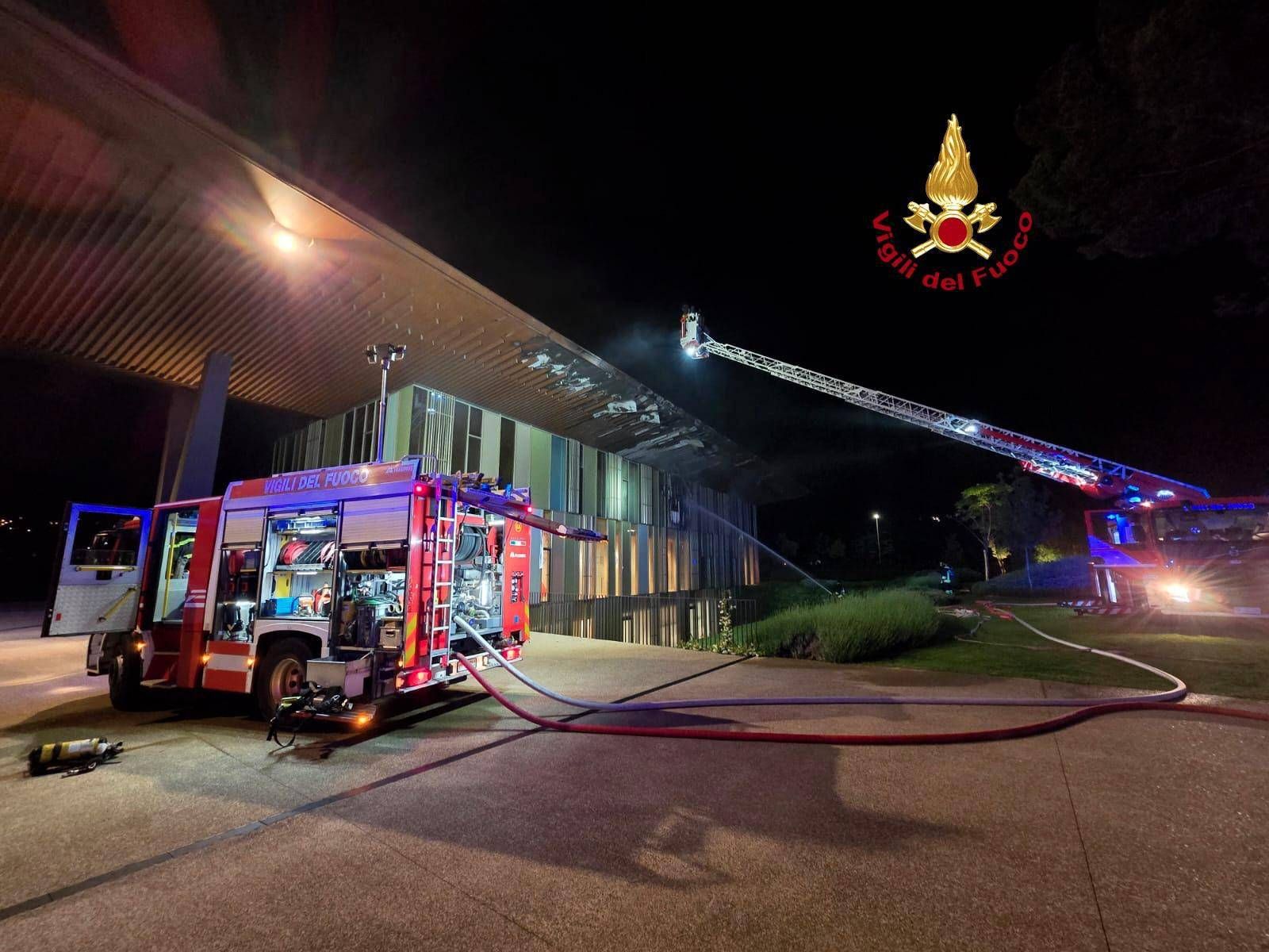 Un asciugacapelli dimenticato acceso sarebbe la causa dell'incendio che ha colpito