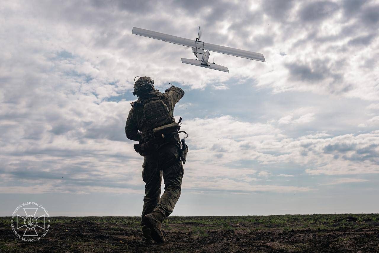 Come reagirà Putin al maxi-attacco dell'Ucraina contro la sua flotta di aerei